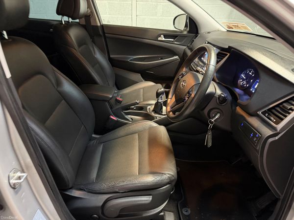 Hyundai Tucson 2017    Top Spec Executive Model ! 375117273