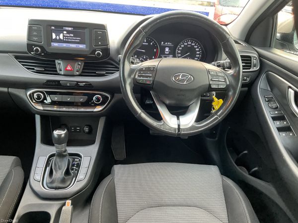 181 HYUNDAI i30 AUTOMATIC DIESEL SPOTLESS 375240002