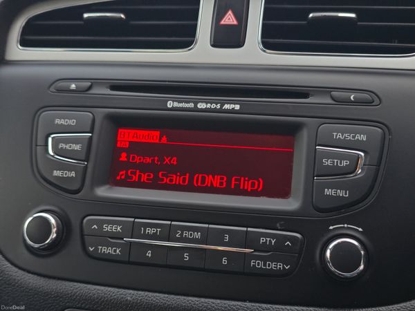 Kia Ceed 2015 1.4 DIESEL IDEAL STARTER CAR 375256826