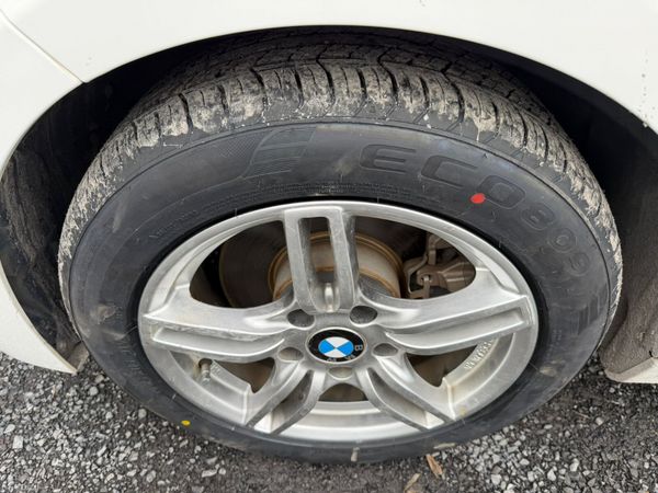 16 BMW 118D M Sport 375263014