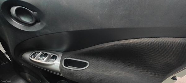 2018 Nissan Juke (Pearl white) Automatic 375284918