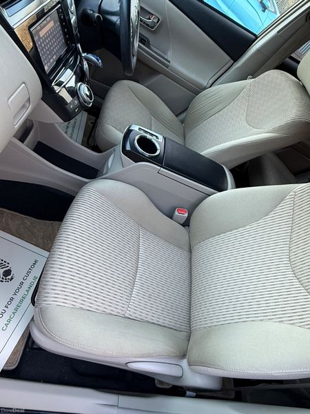 2019 TOYOTA PRIUS ALPHA  1.8 HYBRID Auto 375209274