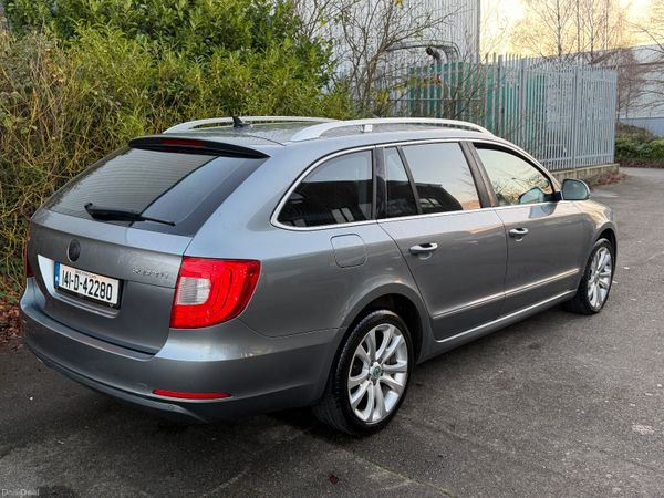 Skoda Superb DSG/LOW KM/AUTO 375226836