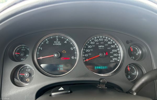 2013 Chevy Avalanche 5.3 V8 petrol 375356498