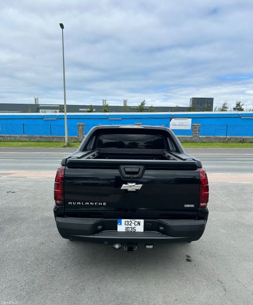 2013 Chevy Avalanche 5.3 V8 petrol 375356510