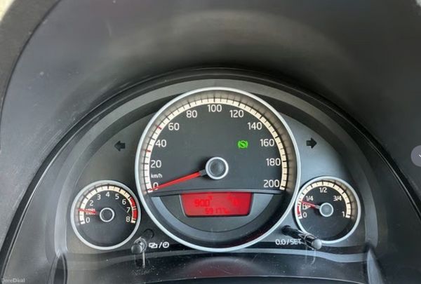 2016 VW Up 5 doors- Finance available 375391172