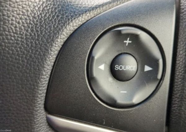 2014 - Honda Fit Self charging 1.5 Petrol Hybrid 375391559