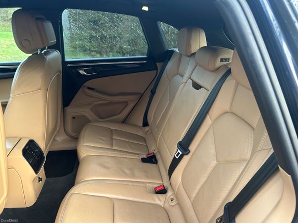 Porsche Macan 2016 , FSH from Porsche, AWD 375314693