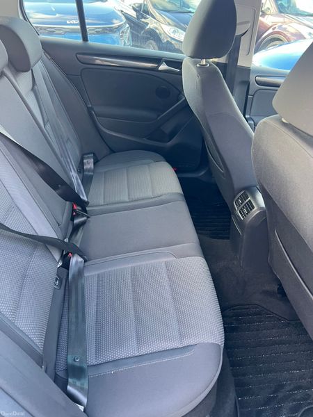 Volkswagen Golf Automatic 375471100