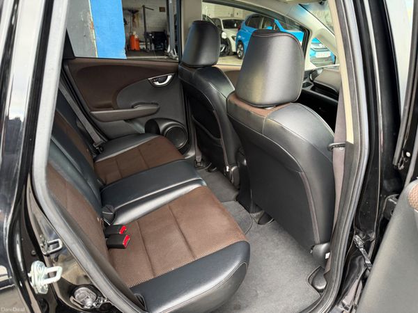 2012 Honda Fit Shuttle Hybrid Automatic 375497262