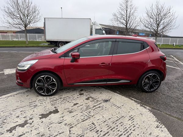 Renault clio 2018 1.2 petrol Automatic 375439600