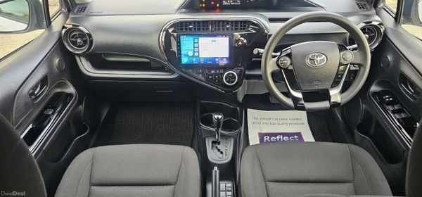 2019 (192) Toyota Aqua | White 375550046