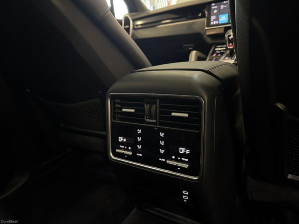 Porsche Cayenne 3.0 V6 E Hybrid-Night Edition 375565961
