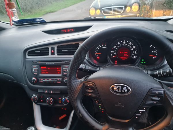 132 Kia Ceed 1.4 Crdi New Nct03/27 375688890