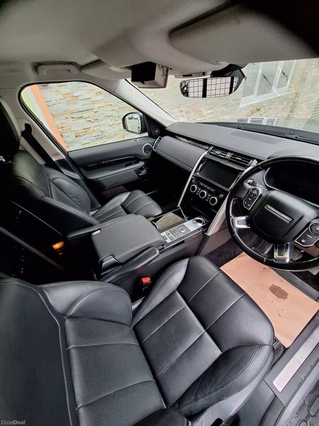 Land Rover Discovery 2018 375602074