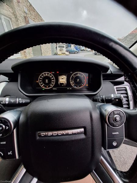 Land Rover Discovery 2018 375602084
