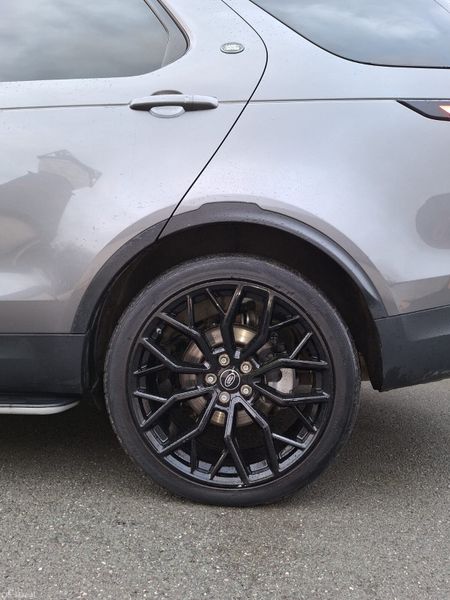 Land Rover Discovery 2018 375602096