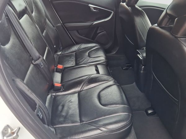2015 VOLVO V40  T4 1.6 AUTO*FULL LEATHER SEATS* 375603273