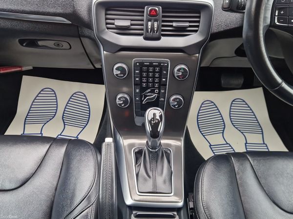 2015 VOLVO V40  T4 1.6 AUTO*FULL LEATHER SEATS* 375603281