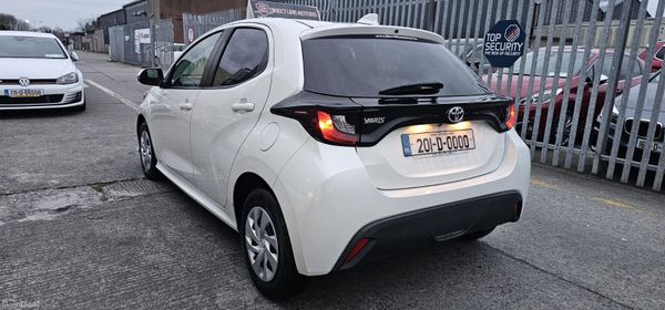 2020 Toyota Yaris 375720100