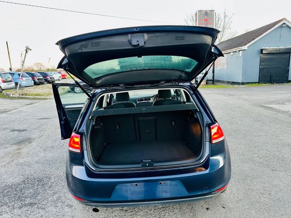 Volkswagen Golf 2014 1.2L PETROL 375840616