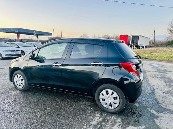 Toyota Vitz 2015 1.3L PETROL AUTOMATIC 375842014