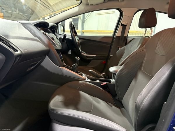 2015 Ford Focus Zetec 1.0 100 Bhp Manual 375870714