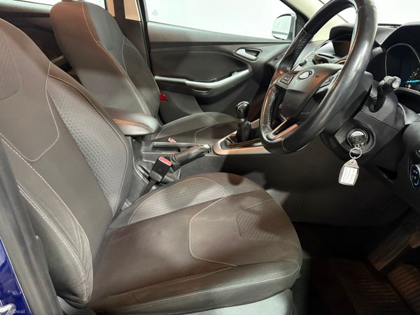 2015 Ford Focus Zetec 1.0 100 Bhp Manual 375870717