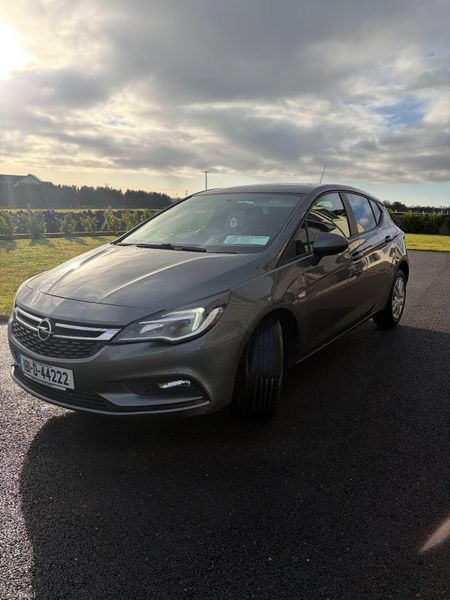 Opel Astra 2018 375942883