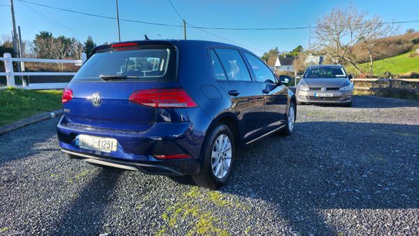 Volkswagen Golf 2018 375943060