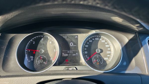 Volkswagen Golf 2018 375943062