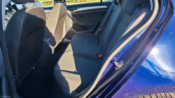 Volkswagen Golf 2018 375943089