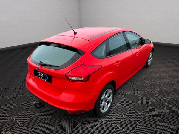 162 Ford Focus *NCT 10-26* 375928157