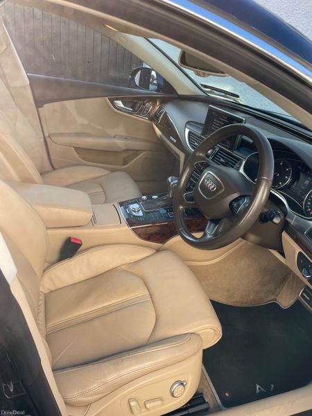 Audi A7 2014 375938941