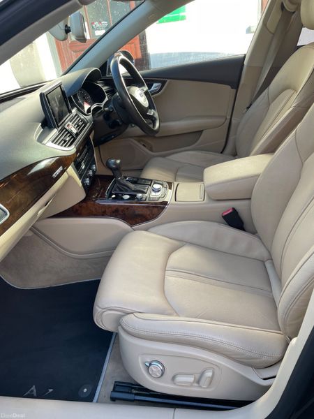 Audi A7 2014 375938948