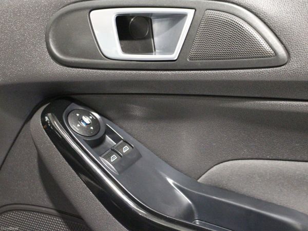 2014 Ford Fiesta 1.2 Zetec new NCT! 376042402