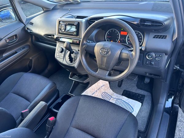 2013 TOYOTA WISH PETROL AUTO AWD 7 SEATS 376075910