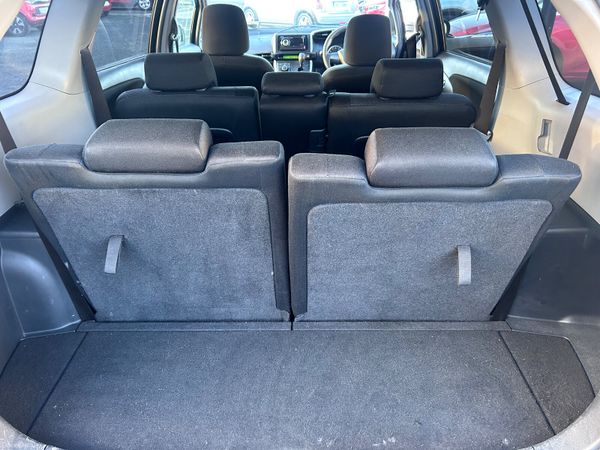 2013 TOYOTA WISH PETROL AUTO AWD 7 SEATS 376075914