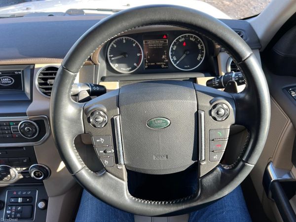 152 Land Rover Discovery 5 Seats Commercial 376023260