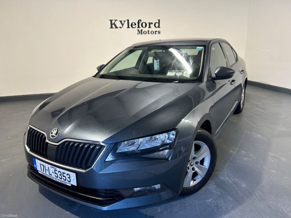 Skoda Superb 2017 (Automatic) 376027102
