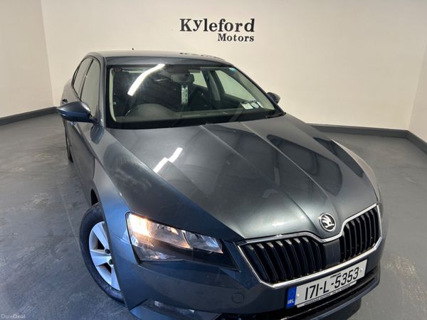 Skoda Superb 2017 (Automatic) 376027136