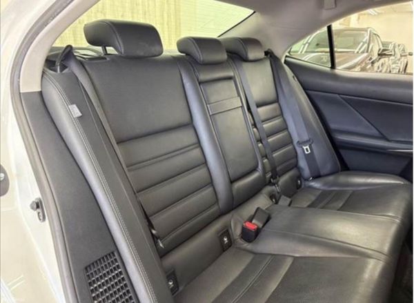 LEXUS IS 300H  2.5L PETROL HYBRID (2017) 376283532