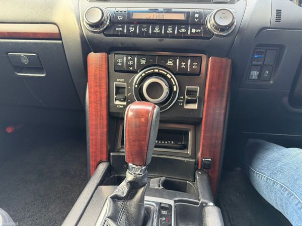 17 TOYOTA LAND CRUISER 7 SEATS HIGH SPEC 376223476