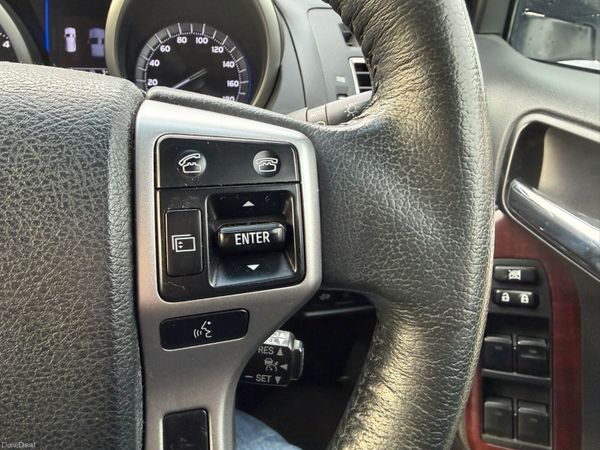 17 TOYOTA LAND CRUISER 7 SEATS HIGH SPEC 376223480