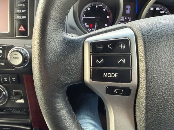 17 TOYOTA LAND CRUISER 7 SEATS HIGH SPEC 376223481