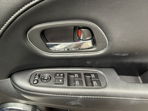 2015 Honda Vezel 1.5 automatic Hybrid, Full specs 376305204