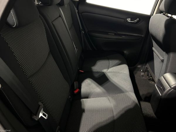 Nissan Pulsar 2015 376446142