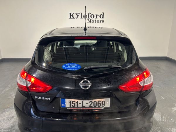 Nissan Pulsar 2015 376446118