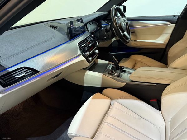 BMW 520d X Drive M-Sport G30 - High Spec 376452553