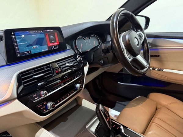 BMW 520d X Drive M-Sport G30 - High Spec 376452562